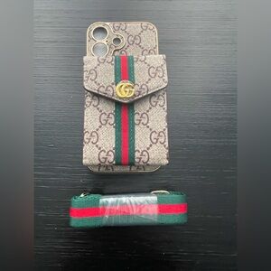 iPhone 17 crossbody-wallet Beige Monogram Phone Case with Red and Green Strap